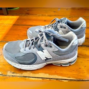 New Balance 2002R (Men’s US 5.5/Women’s US 7)